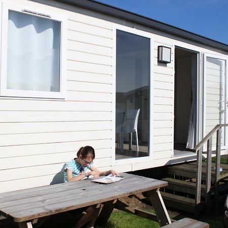 Caravan Middelkerke Hotel Bagian luar foto