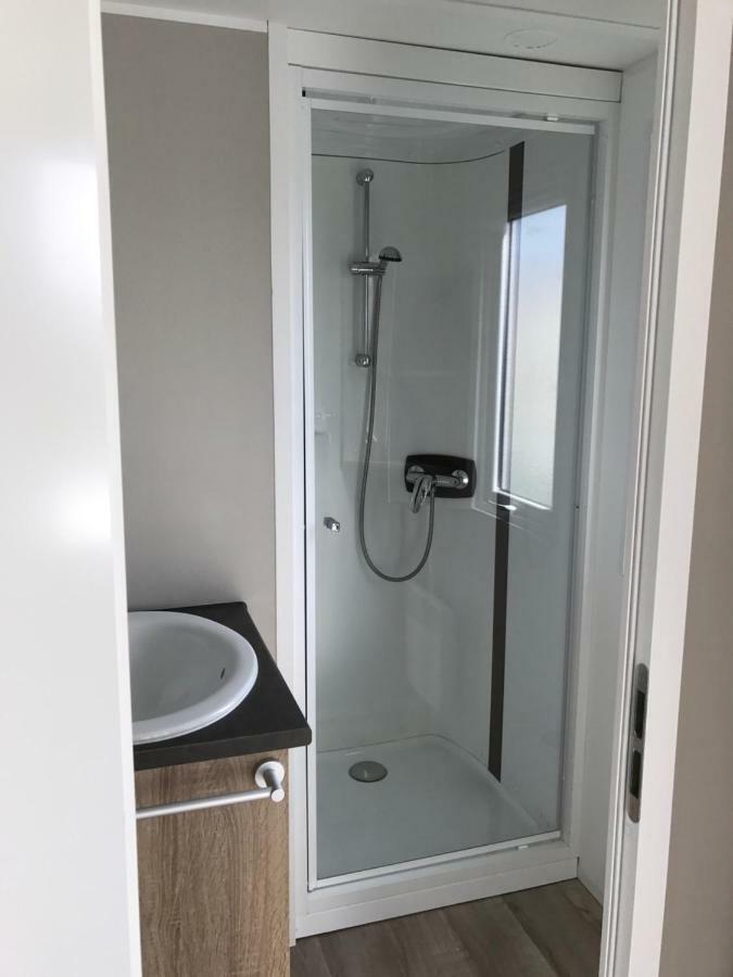 Caravan Middelkerke Hotel Bagian luar foto