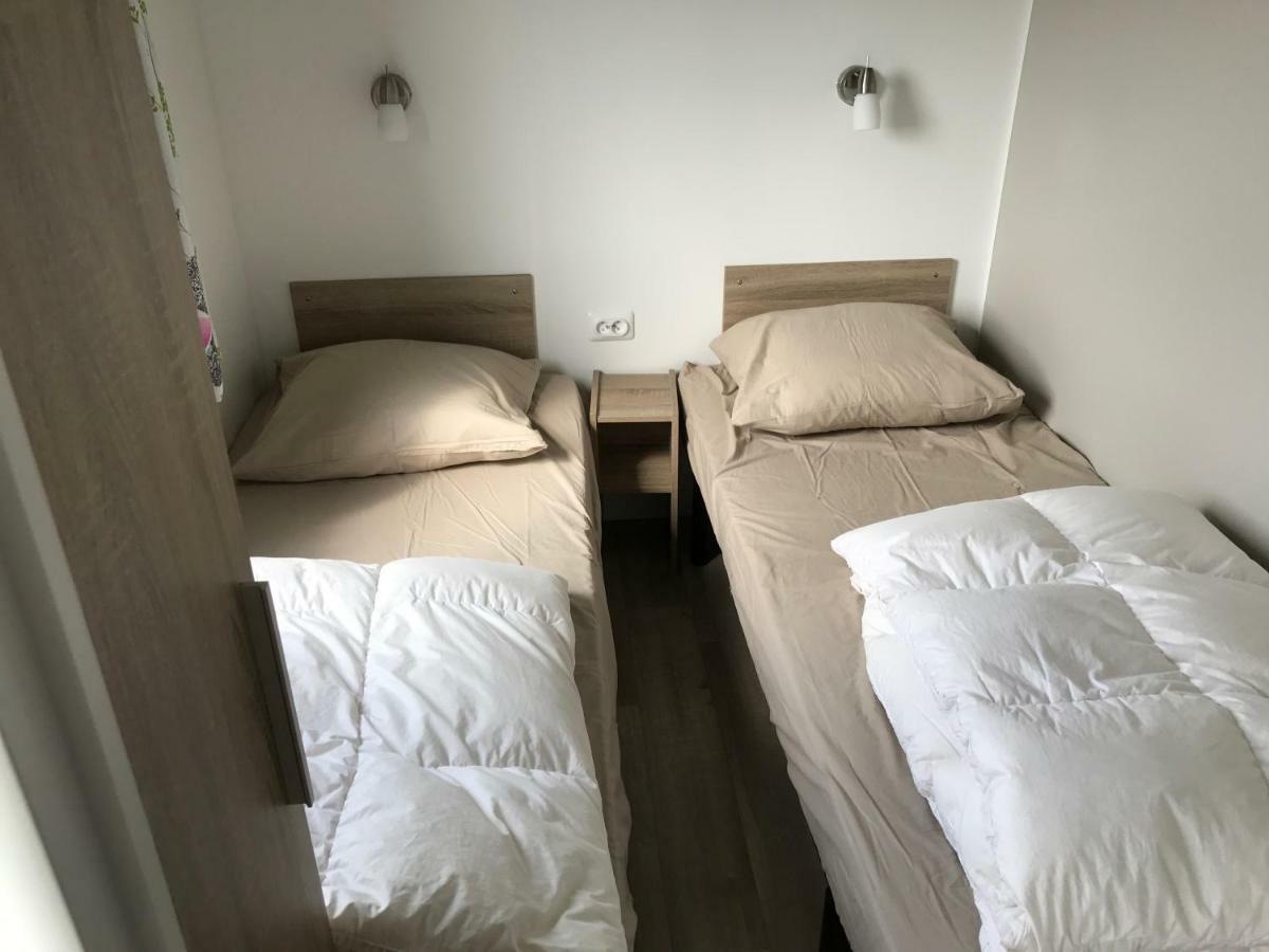 Caravan Middelkerke Hotel Bagian luar foto