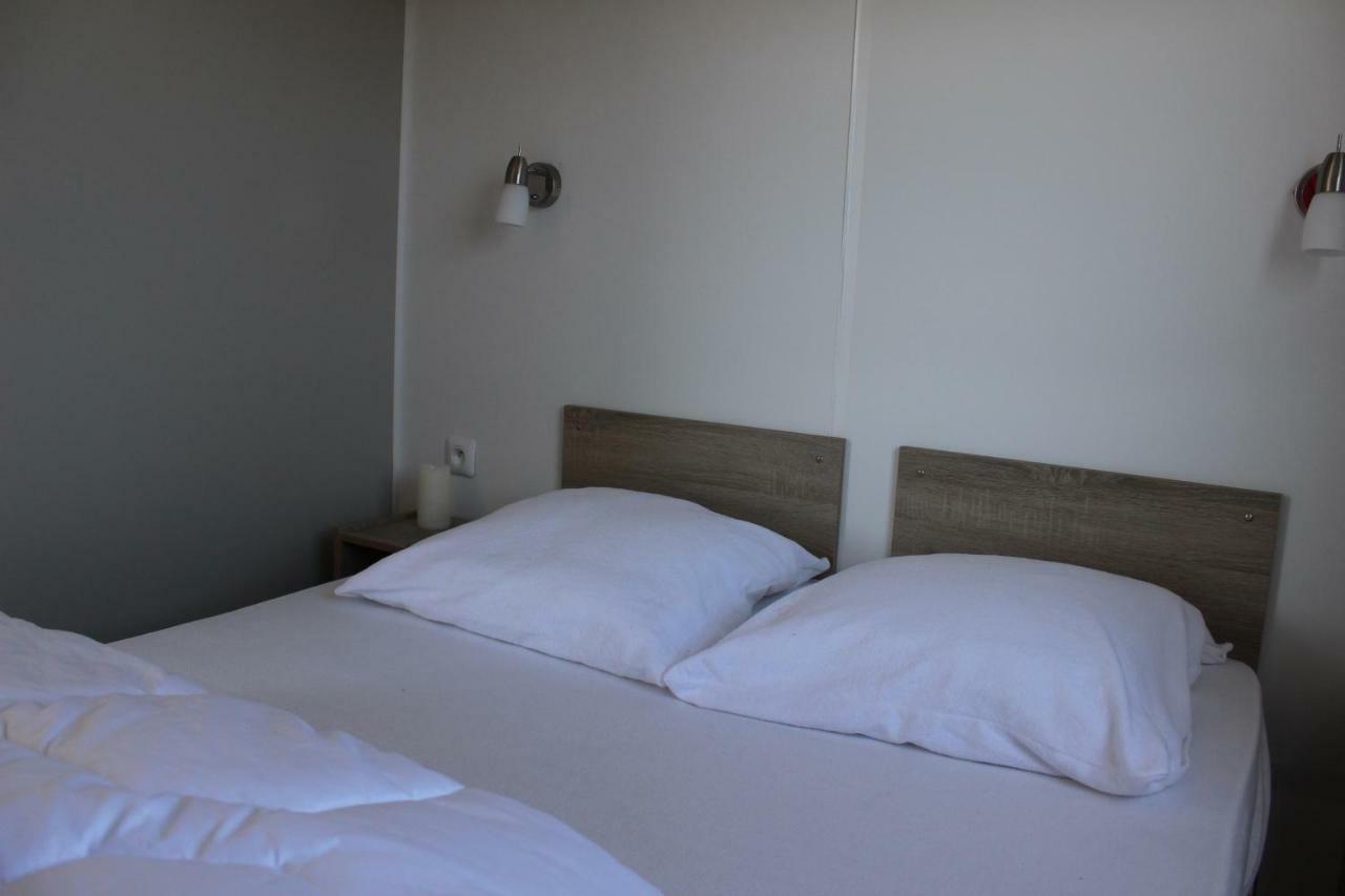 Caravan Middelkerke Hotel Bagian luar foto